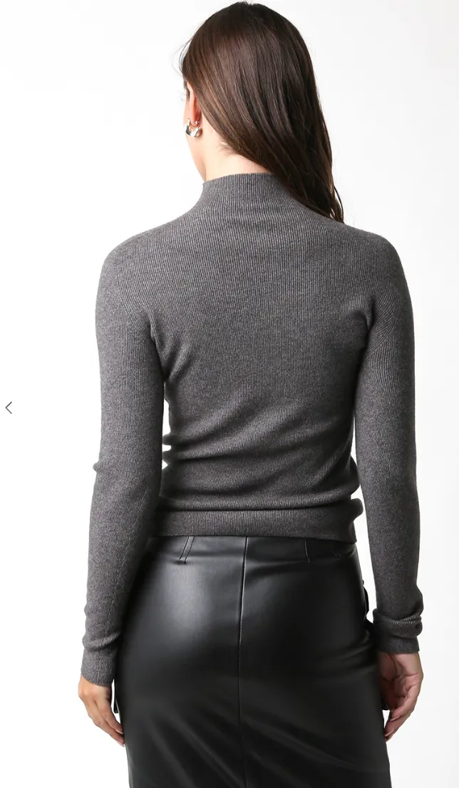 Carly Top